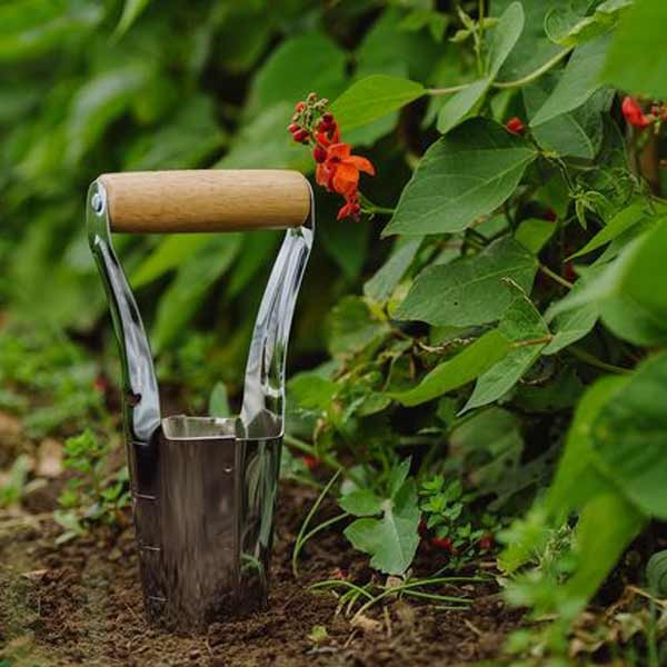 Kent & Stowe Hand Bulb Planter