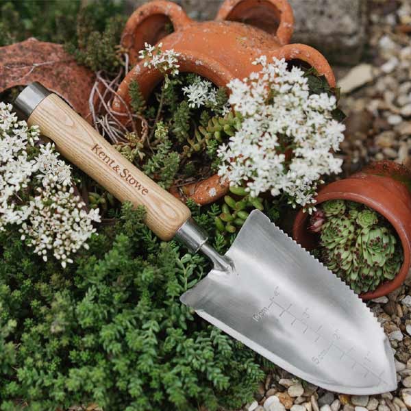 Kent & Stowe The Capability Trowel