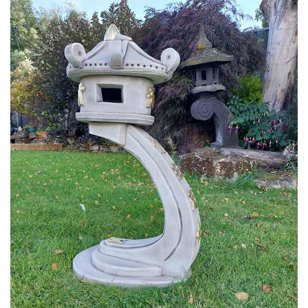 Curved Lantern Oriental Stone Garden Ornament 22cm