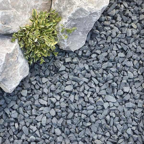 Onyx Black Basalt Chippings 10-20mm