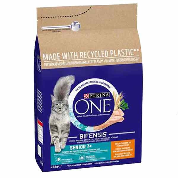 Purina One Chicken Senior 2.8kg Dry Cat Food