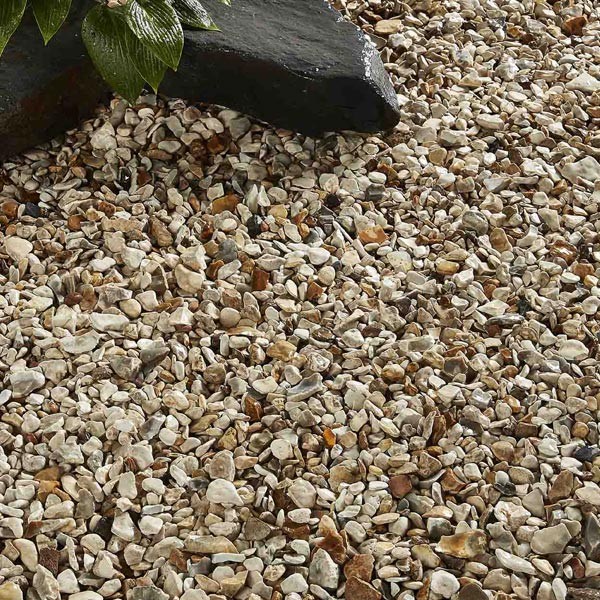 Yorkshire Cream Stone Coloured Chippings 15-25mm